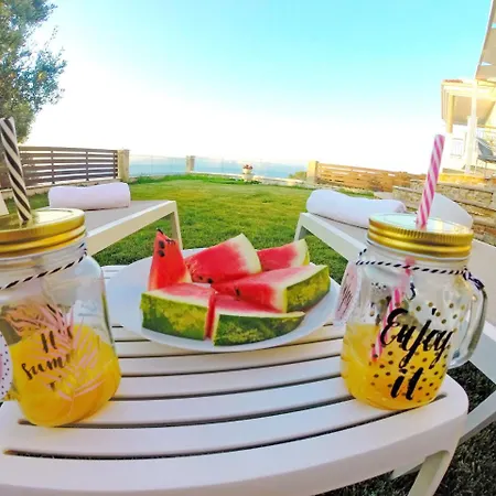 Vista Al Mar By Luxlikehome Villa